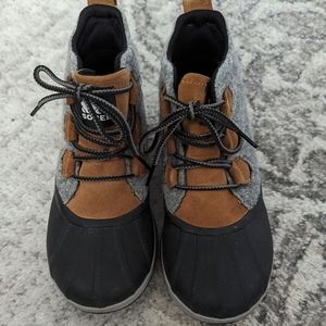 Women's sorel boots size 8